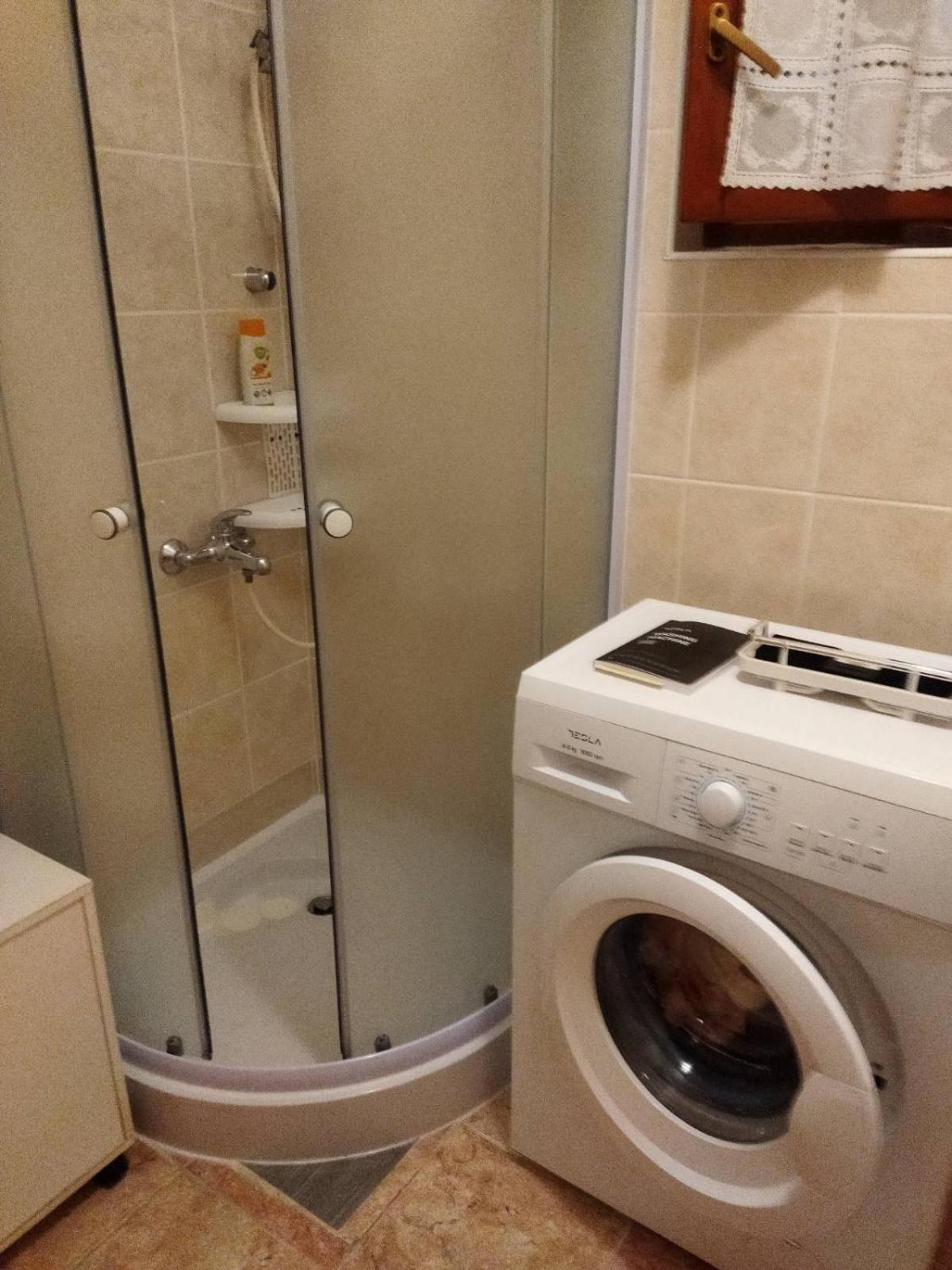 Maja Apartment Višnjan Esterno foto